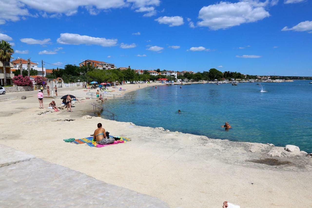 Apartments Fjaka Sveti Filip i Jakov Buitenkant foto