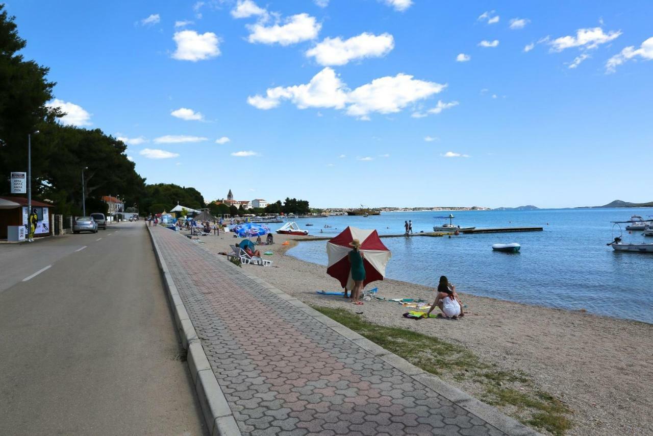 Apartments Fjaka Sveti Filip i Jakov Buitenkant foto