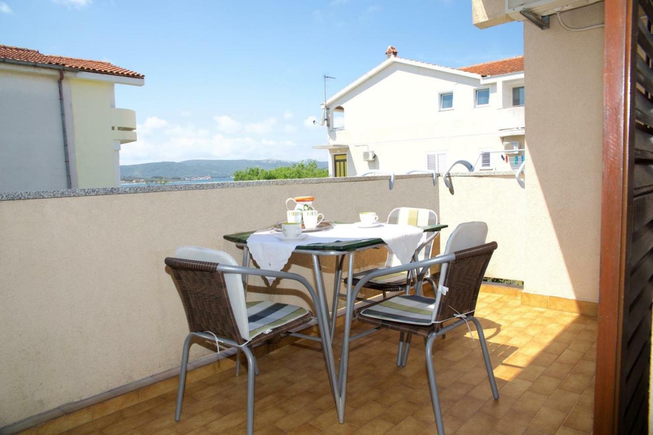 Apartments Fjaka Sveti Filip i Jakov Buitenkant foto