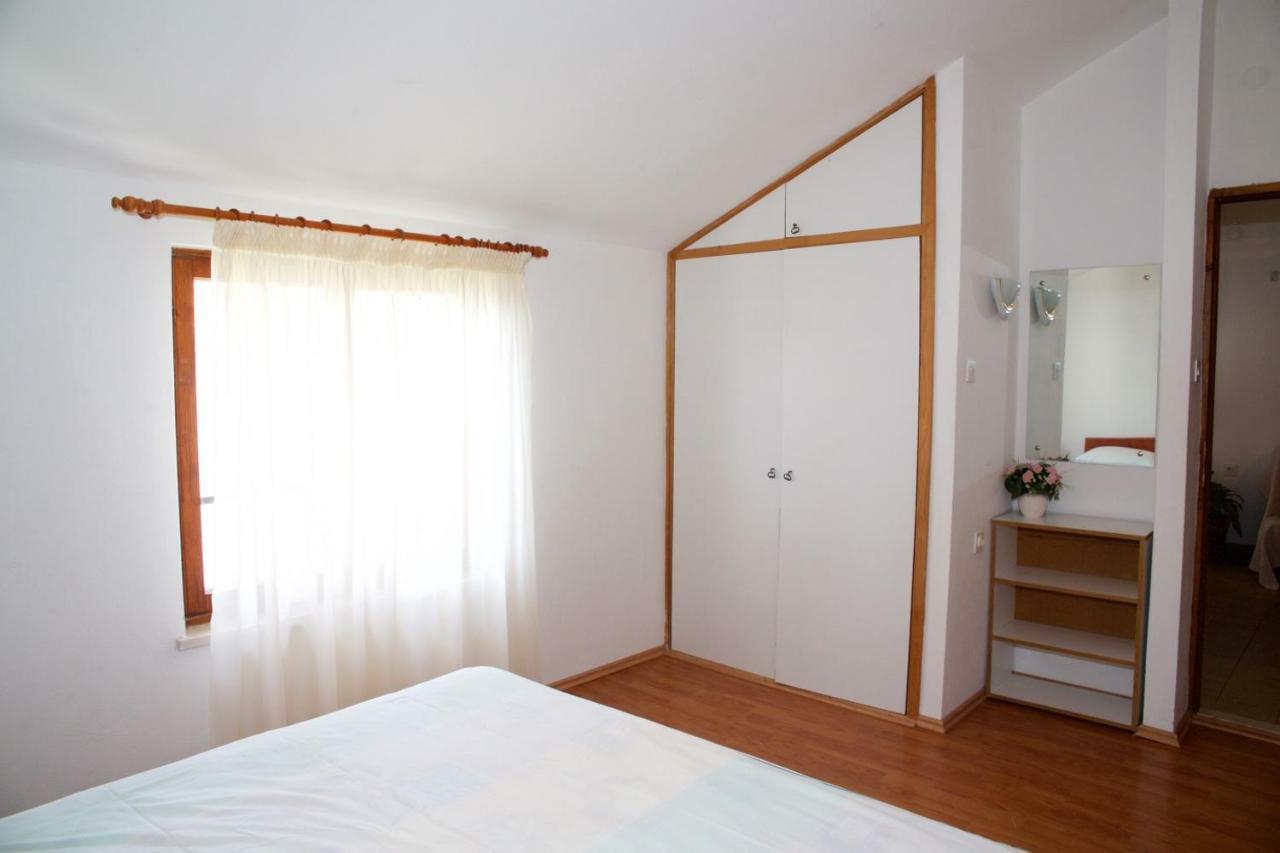 Apartments Fjaka Sveti Filip i Jakov Buitenkant foto