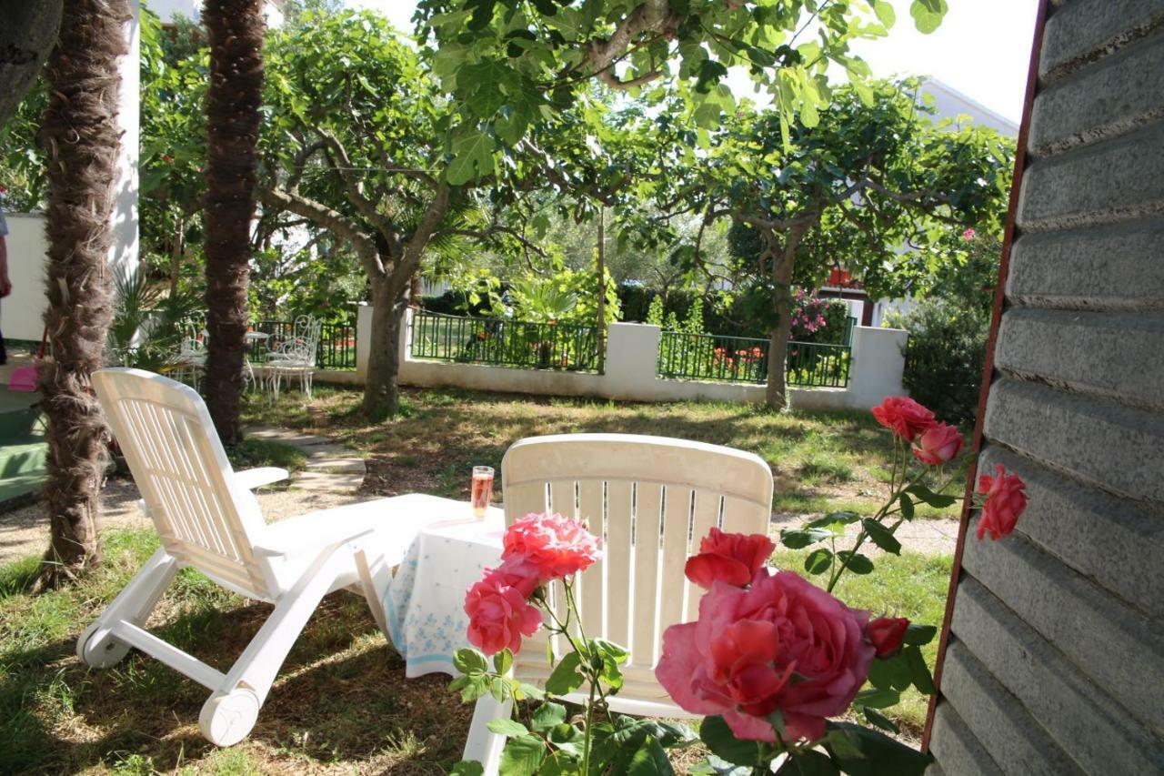 Apartments Fjaka Sveti Filip i Jakov Buitenkant foto