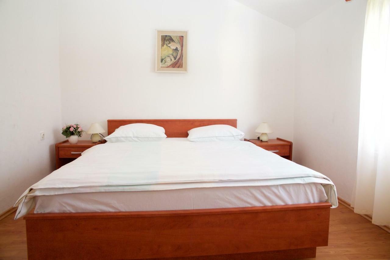 Apartments Fjaka Sveti Filip i Jakov Buitenkant foto