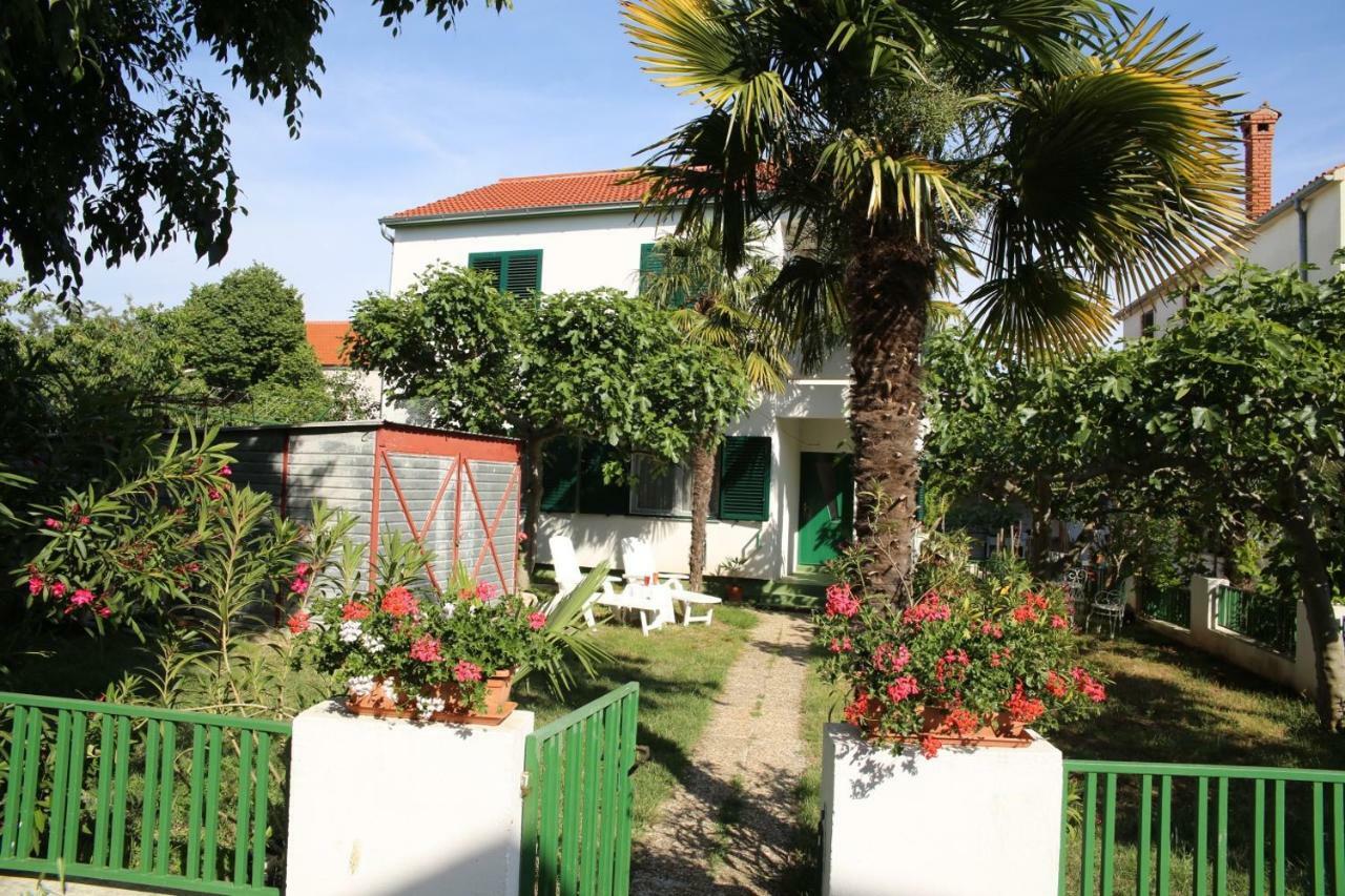 Apartments Fjaka Sveti Filip i Jakov Buitenkant foto